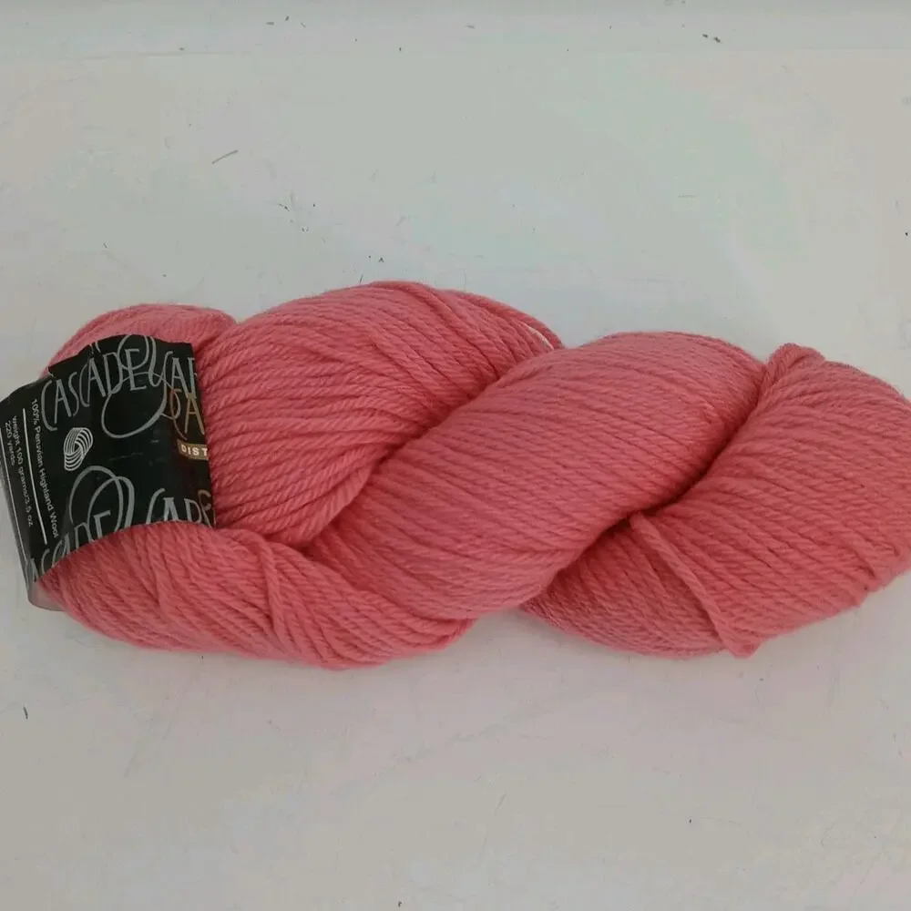 Cascade Yarn Coral ~ 1 skien ~ 3.5 oz ~ 100% Peruvian Highland Wool #7804